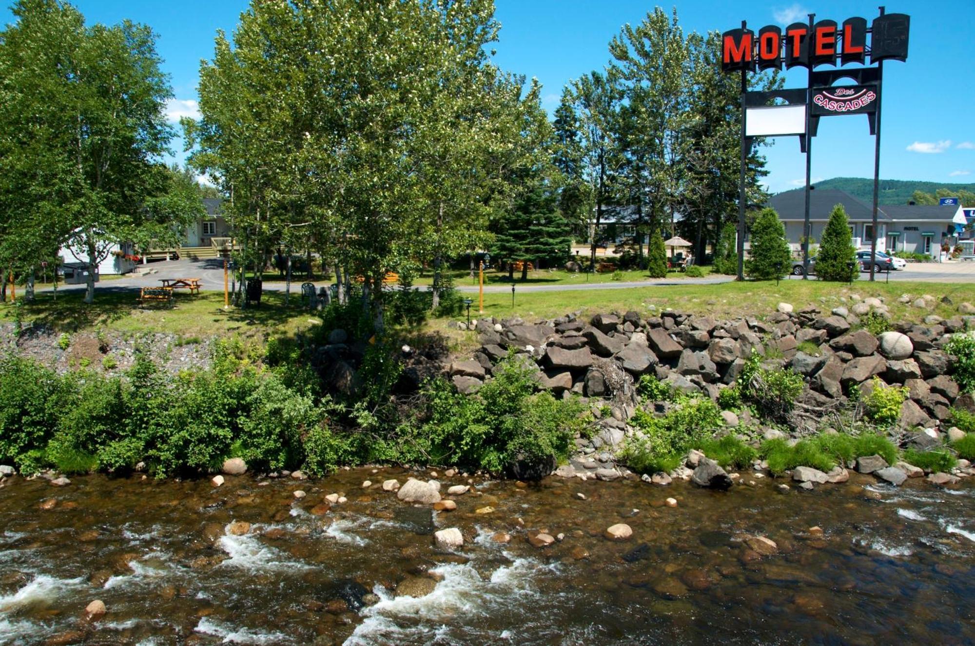 Motel Des Cascades Baie-Saint-Paul Extérieur photo